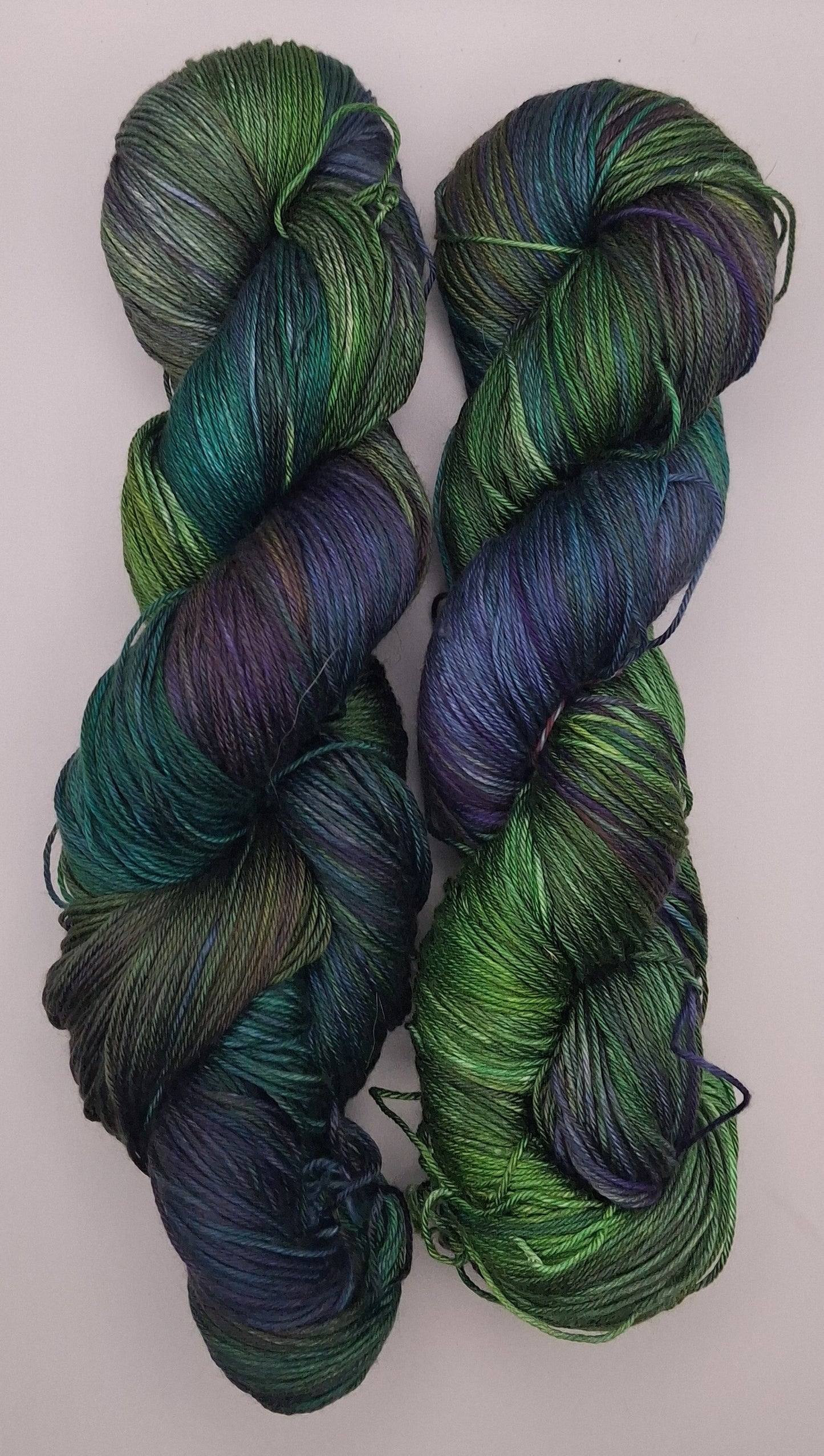 "Peacock" 4 ply 100G 'A' Grade Pure Mulberry Silk hand dyed
