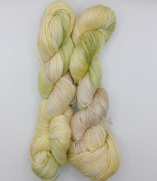 100G Alpaca/Silk/   Cashmere hand dyed 4 ply Yarn- "Kakapo"