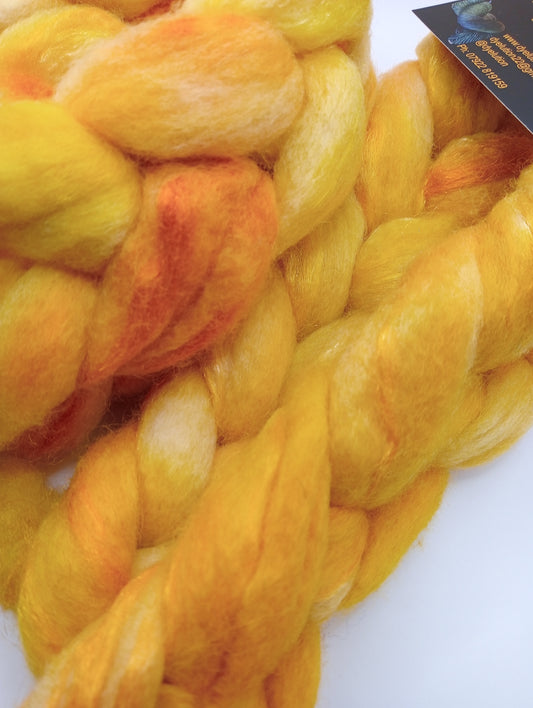 "Daffodilly" Bluefaced Leicester/Trilobal nylon hand dyed luxury blend 100g"