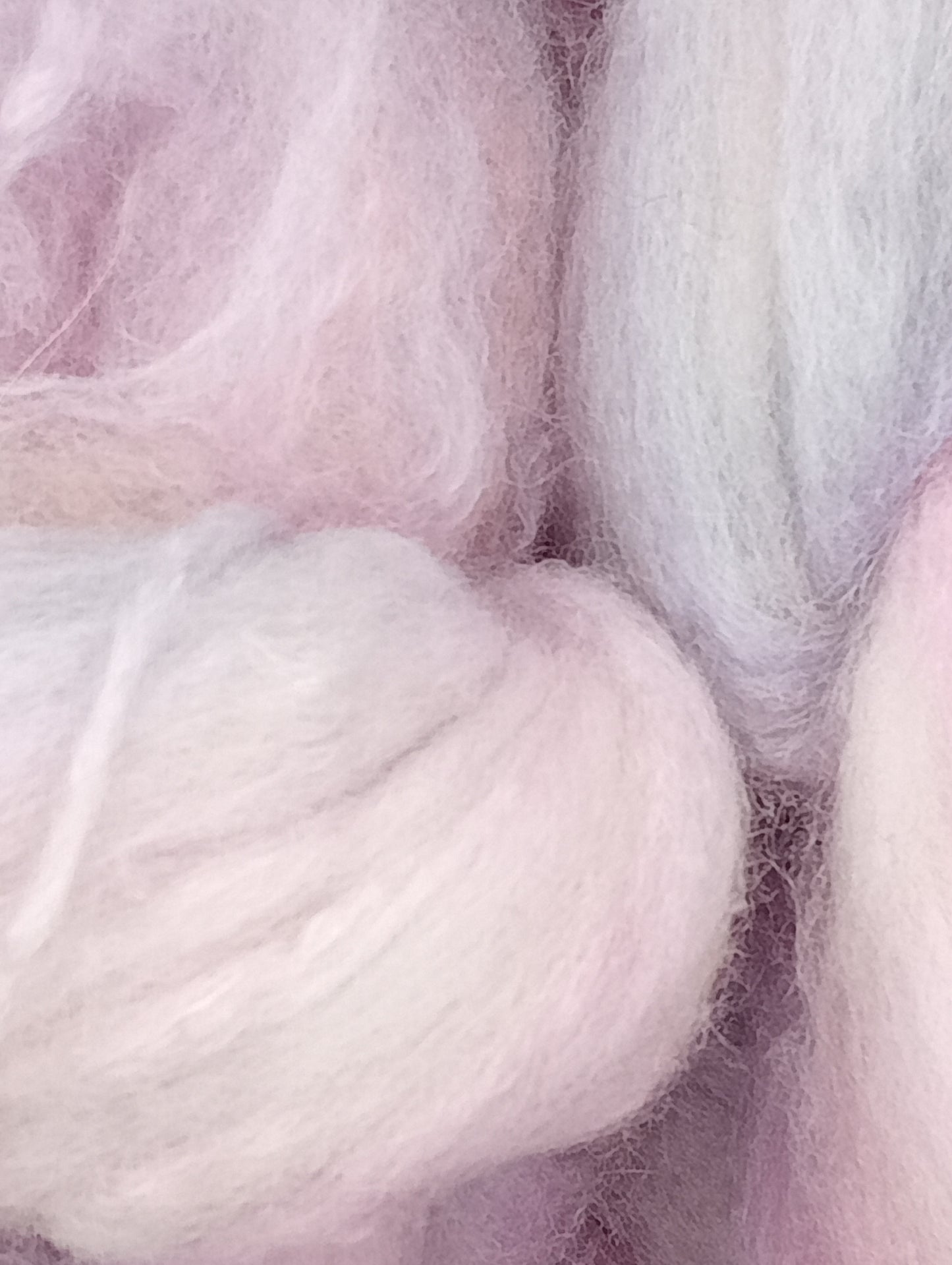 100G Polwarth/Camel/Silk luxury hand dyed fibre combed top - "Lilac Tree"