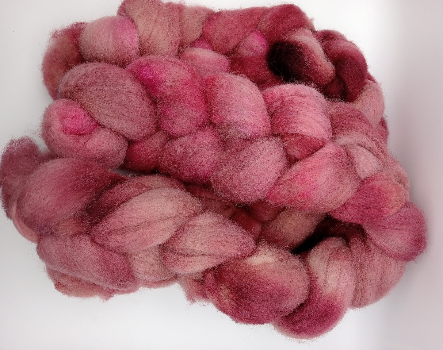 "Victoria" 100G Falkland hand dyed fibre combed top