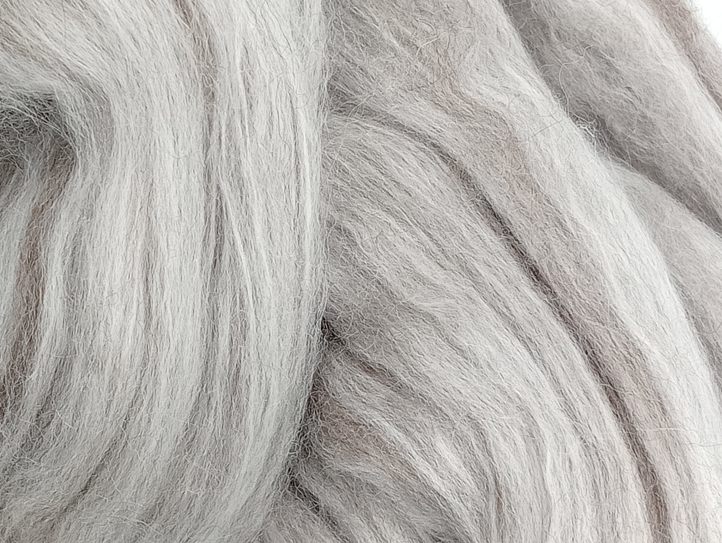 Polwarth/Yak/Mulberry Silk 50g combed top