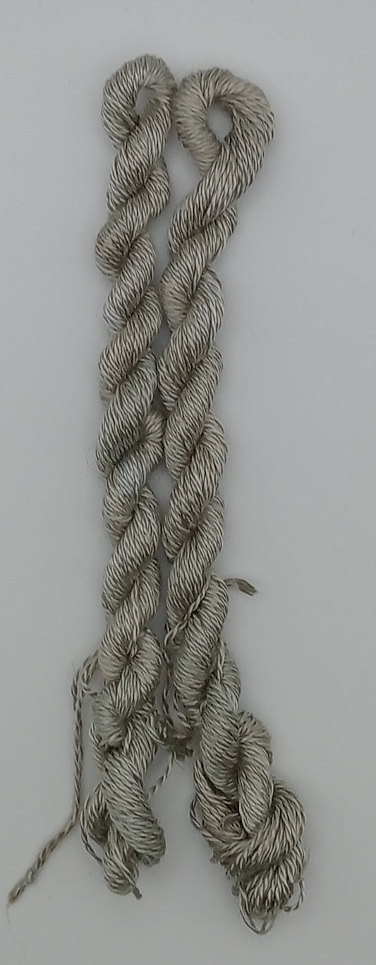 "Ash" Tudor historical a grade mulberry silk 3g