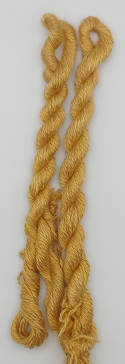 "Masters Gold" Tudor historical a grade mulberry silk 3g