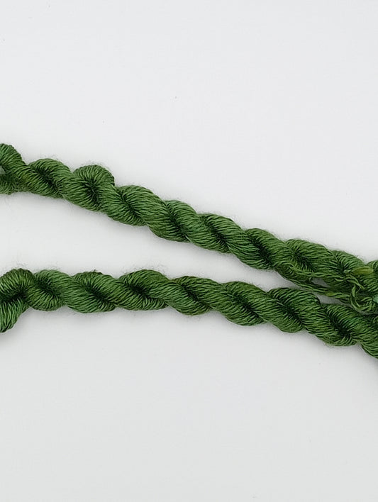 "Pamona Green" Georgian historical a grade mulberry silk 3g