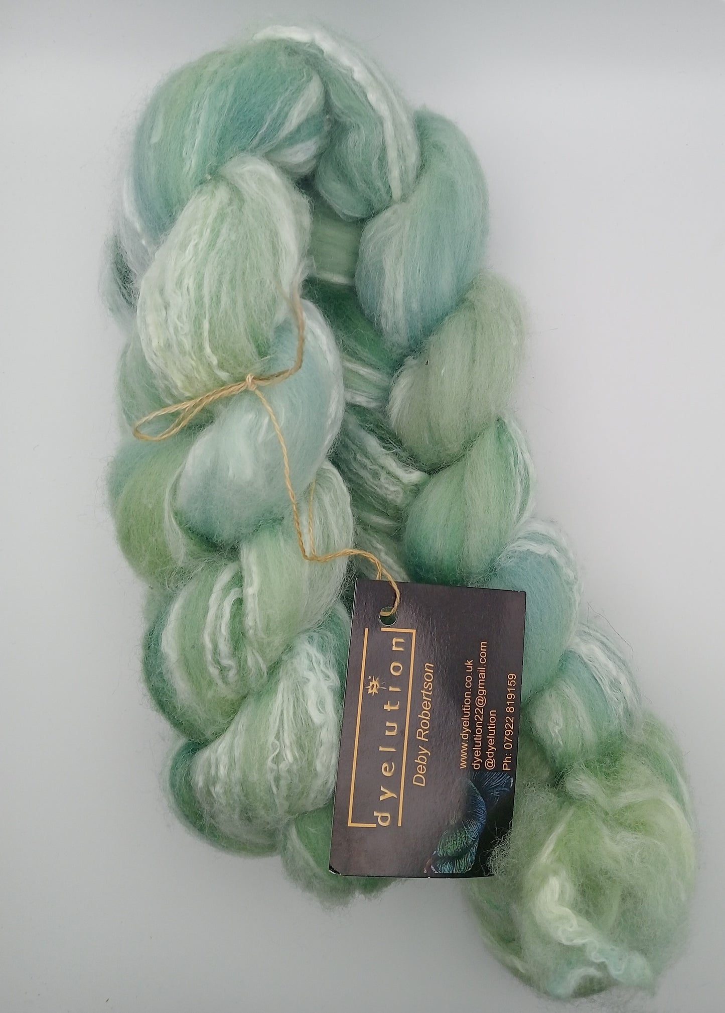 "Mint Ice" 100G merino/bamboo hand dyed fibre combed top