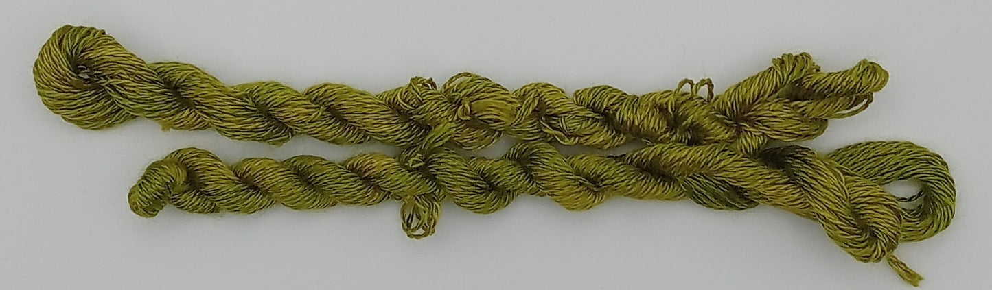 "Spring Greens" Georgian historical a grade mulberry silk 3g