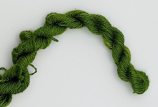 "Goose Turd Green" Tudor historical a grade mulberry silk 3g