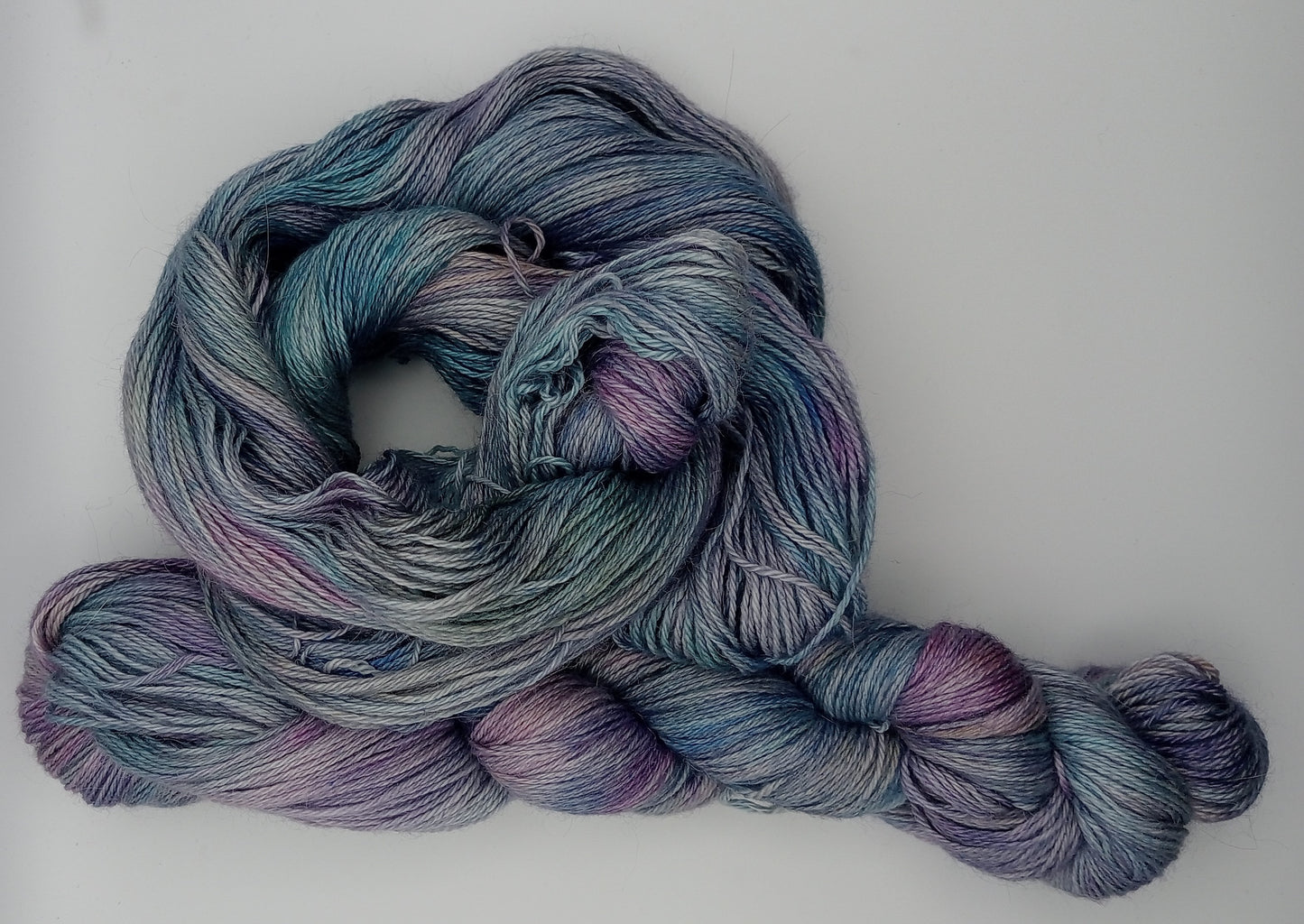"Hibiscus" 4 ply hand dyed yarn 100G Alpaca/Silk/   Cashmere