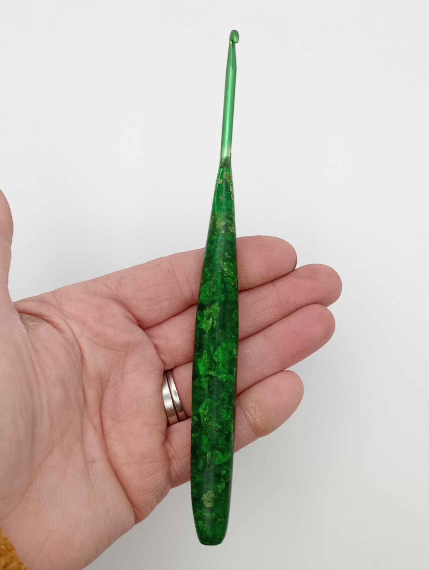 4.0 mm Ergonomic Crochet Hooks - Resin Hand Made Green