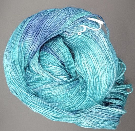"Ice Cap" - hand dyed 4 ply Yarn 100G Alpaca/Silk/   Cashmere