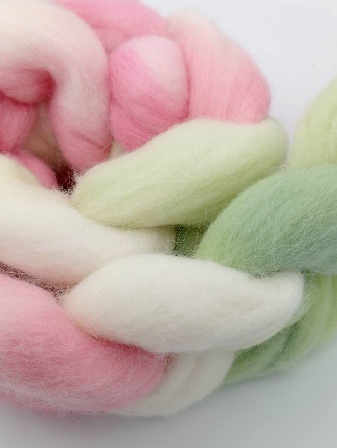 100G Falkland hand dyed fibre combed top - "Citrus Berry Sorbet"