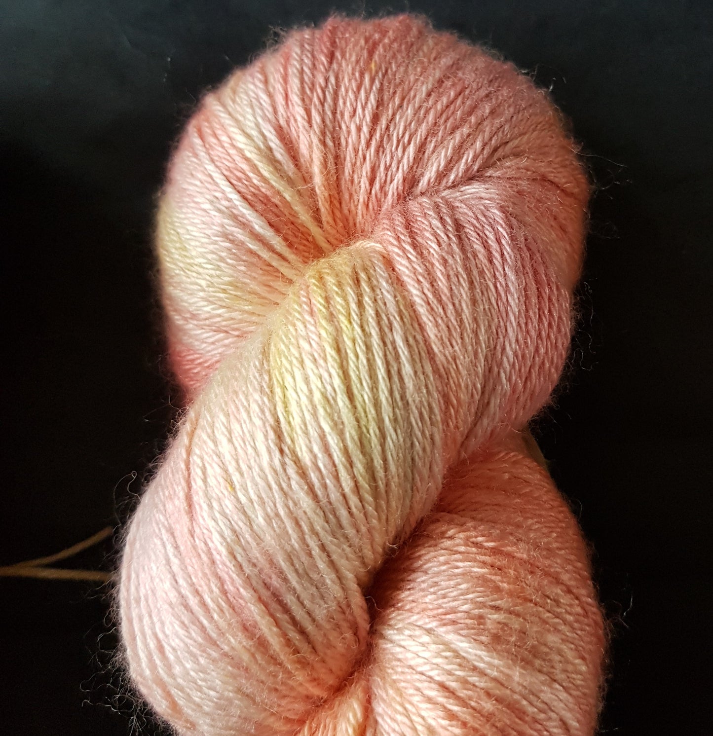 100G Merino/Silk hand dyed Yarn 4 Ply- "Tea Rose"