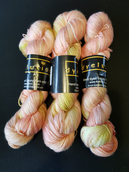 100G Merino/Silk hand dyed Yarn 4 Ply- "Tea Rose"