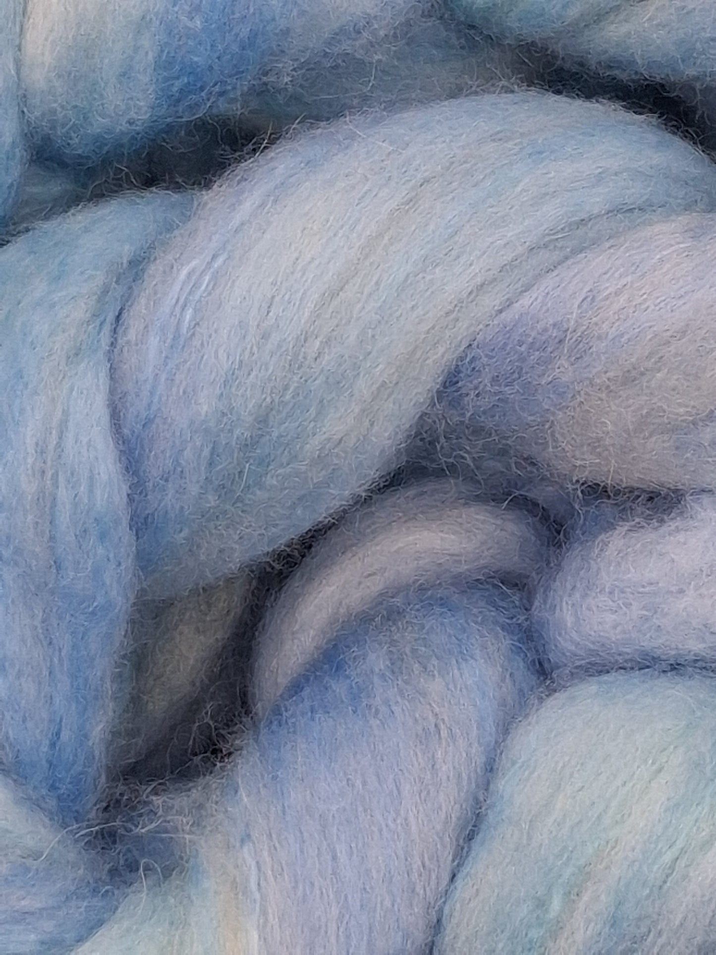 "glacial" 100G Polwarth/Camel/Silk luxury hand dyed fibre combed top