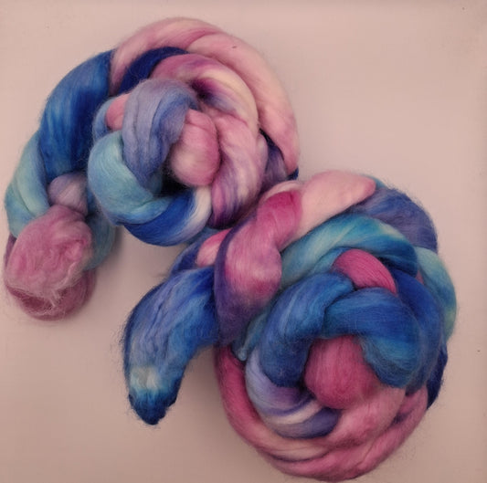 "Fae Frost" - 100G Hand dyed Royal baby alpaca (Copy)