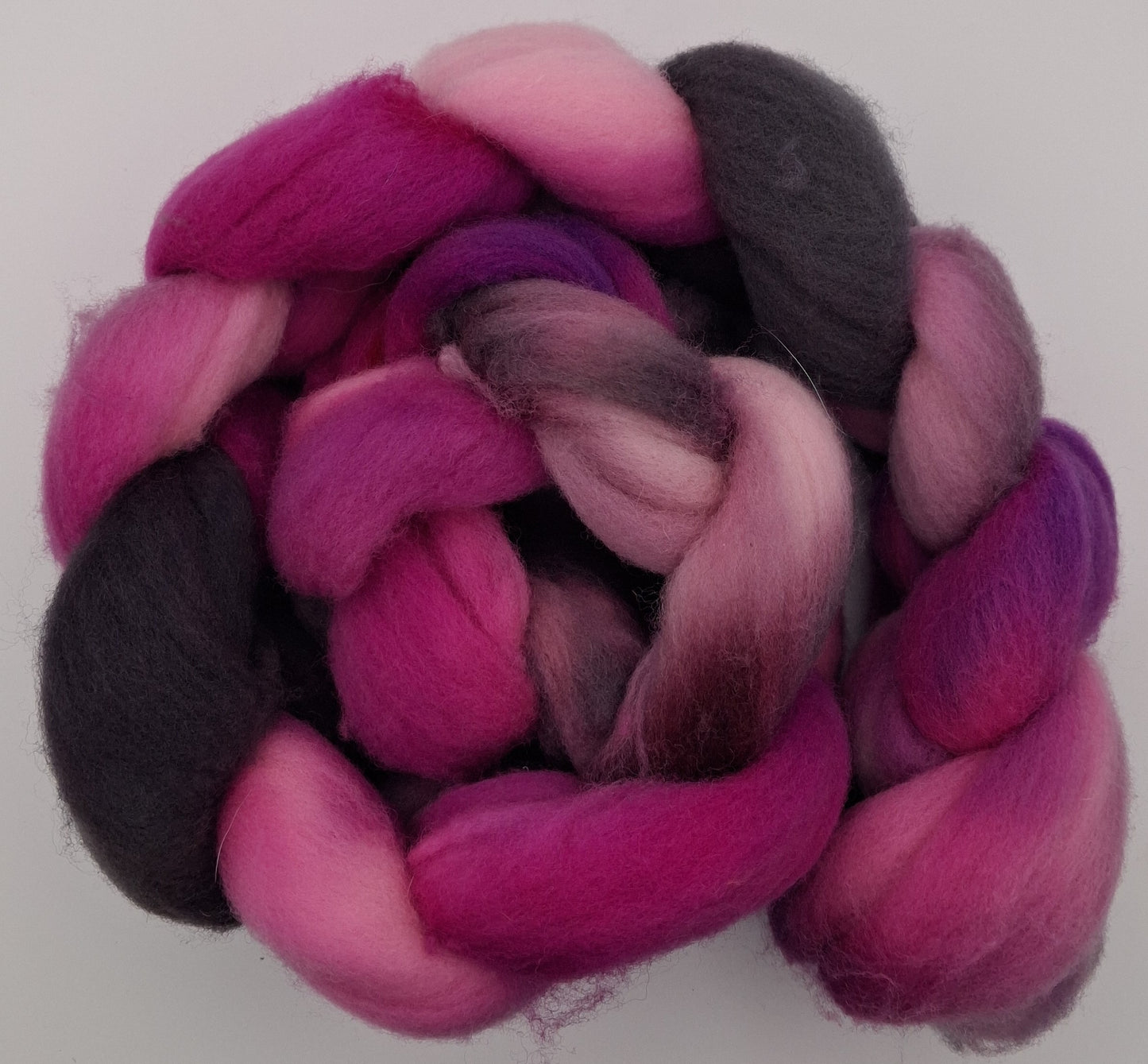 "Peony" 100G Targhee luxury hand dyed fibre combed top