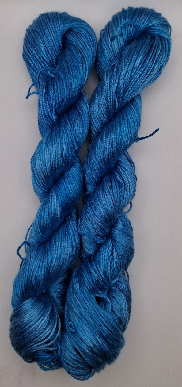 "DK-Tencel" 100G hand dyed luxury Yarn (sky blue)