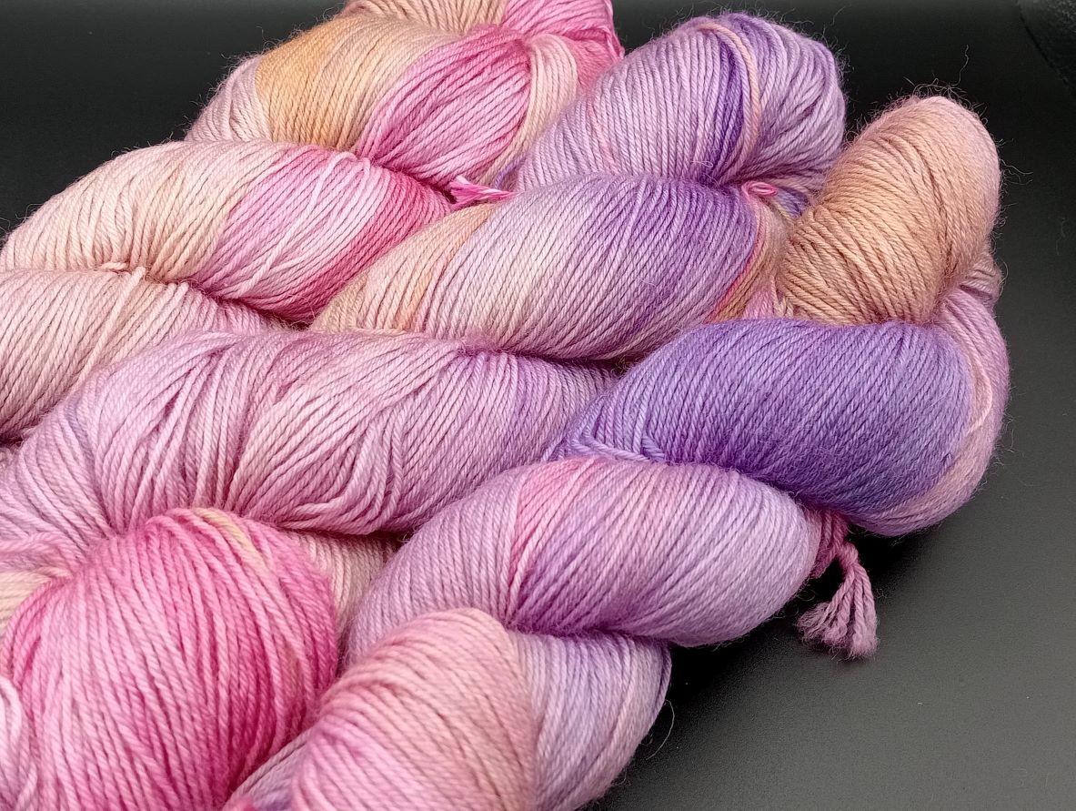 100G Bluefaced Leicester hand dyed Yarn 4 Ply- "Blackberries and Raspberries"
