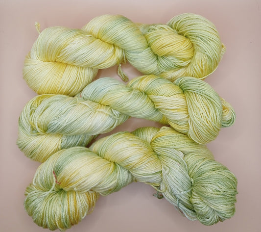 100G Merino/Silk hand dyed luxury Yarn 4 Ply- "Kakapo"