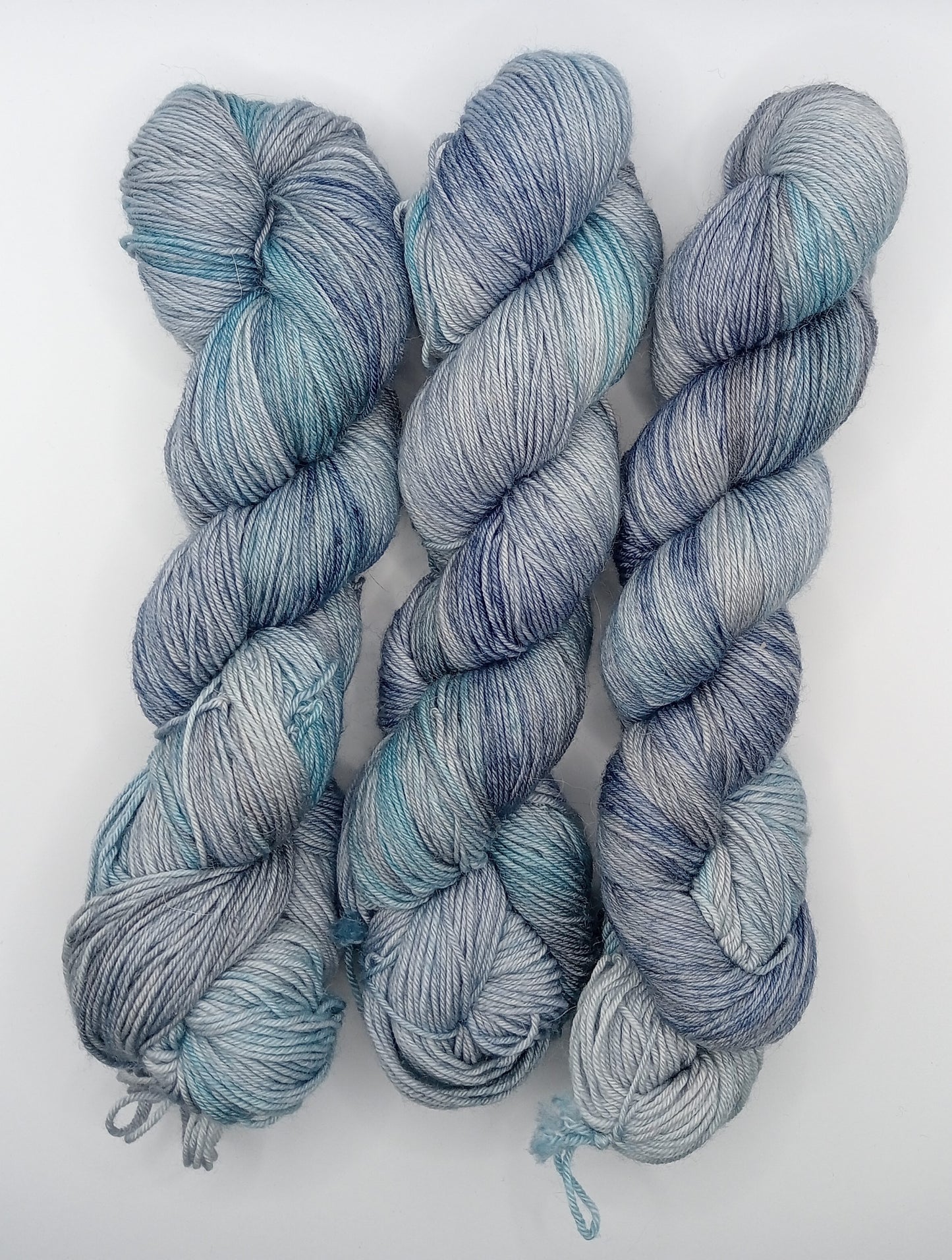 100G Merino/baby Alpaca/Silk hand dyed Yarn 4 Ply- "Albacore"