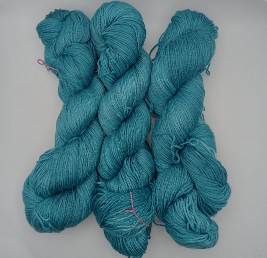 100G Bluefaced Leicester/Silk hand dyed 4 ply Yarn- "Squeal for Teal"