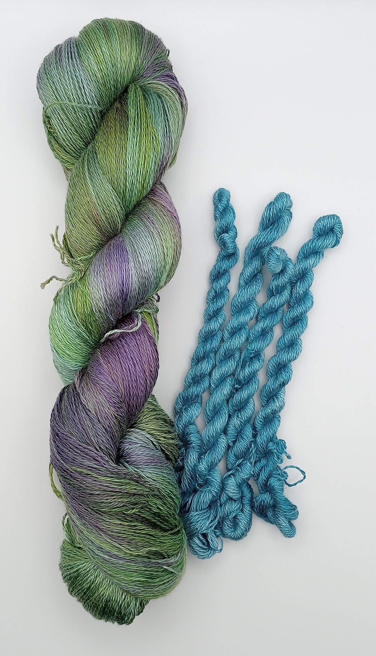 Peacock Crochet Silk Shawl - Limited Edition (yarn beads & pattern)