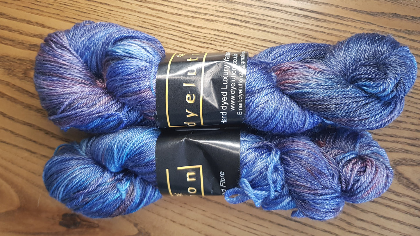 100G Merino/Silk hand dyed luxury Yarn DK- "Blue Haze"